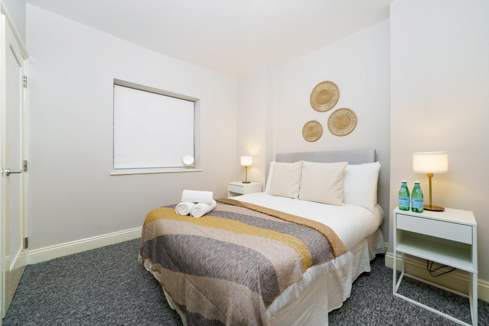 Best Covent Garden/Chinatown/Soho Location Лондон Екстериор снимка